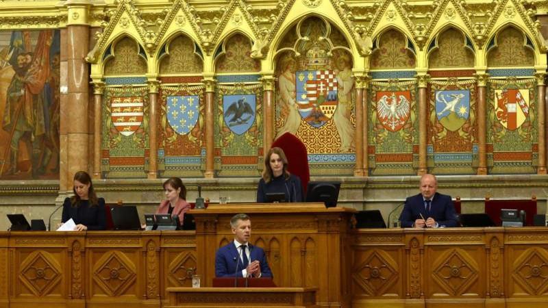 Парламент Венгрии прекратил процедуру выхода страны из МУС