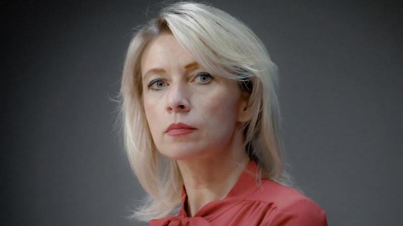 Захарова указала на слова Стармера о его "гомосексуальном парламенте"