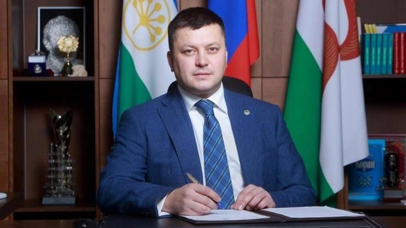 Мэр Уфы задержан по подозрению в совершении должностных преступлений