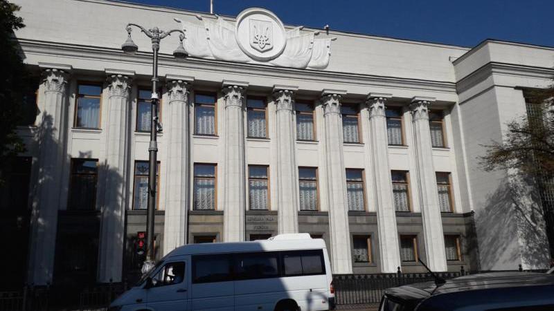 На Украине в 19-й раз продлили военное положение