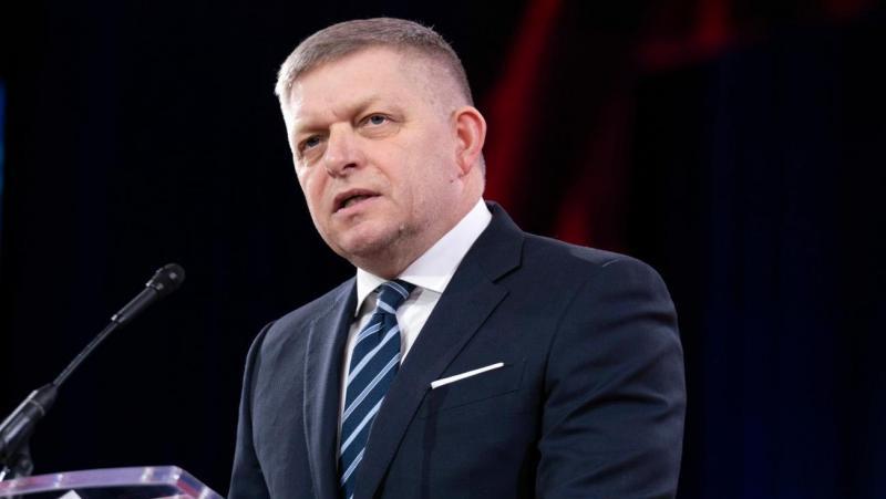 TVN24: Фицо может добраться в РФ на День Победы на автомобиле