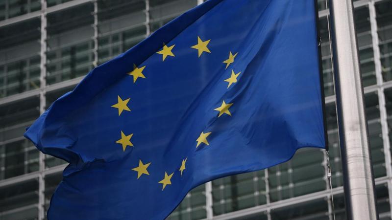 Bloomberg: ЕК предложит отказаться от права вето на прием стран в ЕС