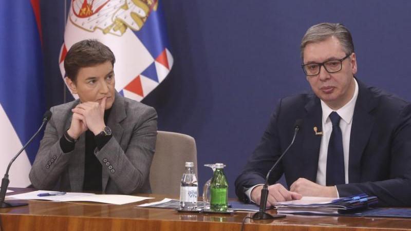 Вучич передал президентские обязанности и.о. спикера парламента Сербии