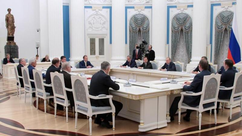 Путин выразил уверенность в победе России