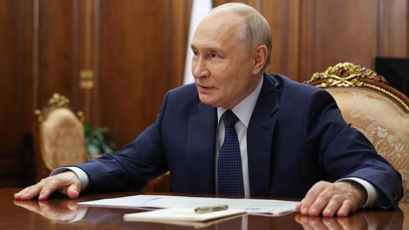 Путин отметил, что Жириновского не хватает