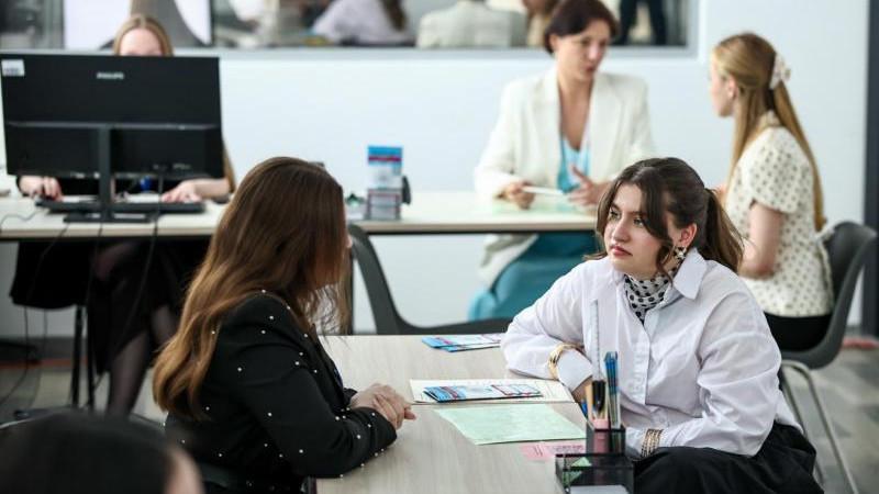 Назван средний балл по ЕГЭ поступивших на бюджет в педвузы