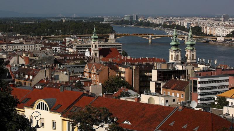 FT: Венгрия заблокировала переговоры по двум пунктам о члентсве Украины в ЕС
