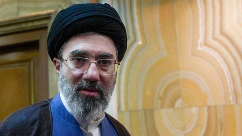 Хаменеи заявил, что США нет места в будущем региона Персидского залива