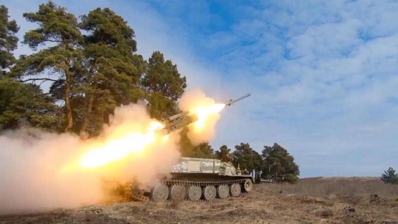 Российские средства ПВО нейтрализовали за сутки 806 дронов ВСУ
