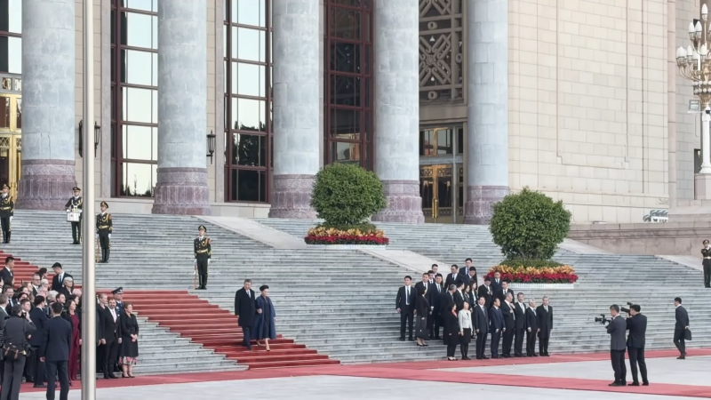 Си Цзиньпин призвал КНР и ФРГ формировать новую модель сотрудничества
