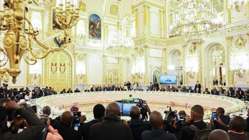 На полях саммита Россия - Африка были подписаны порядка 150 документов