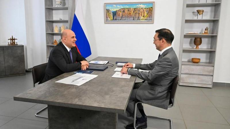 Мишустин встретился с главой Якутии Николаевым