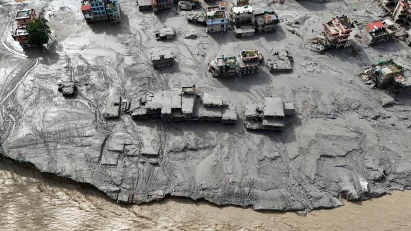 Число погибших при наводнении в Непале достигло 919