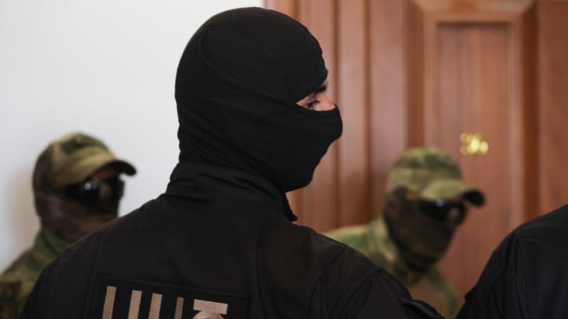 Президент РФ пожелал Кочаряну "стойкости перед лицом испытаний"