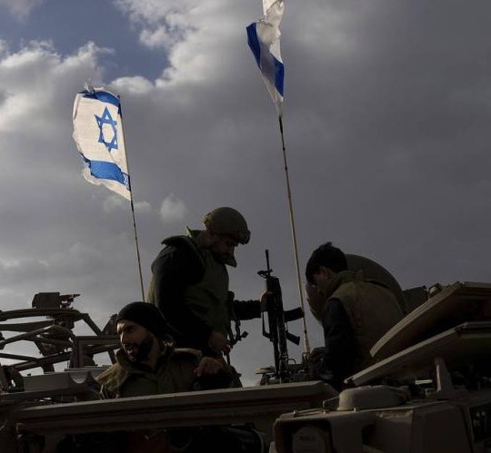 Israeli army on high alert on all borders