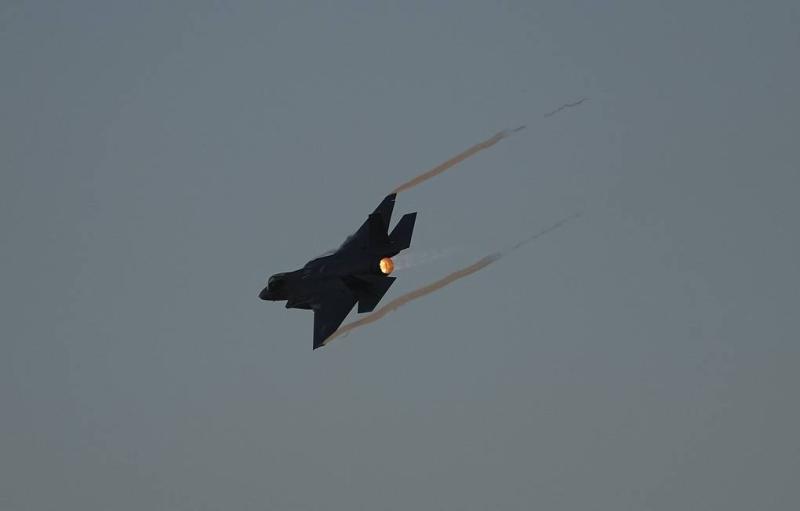 Israeli Air Force attacks Hezbollah outposts in south Lebanon