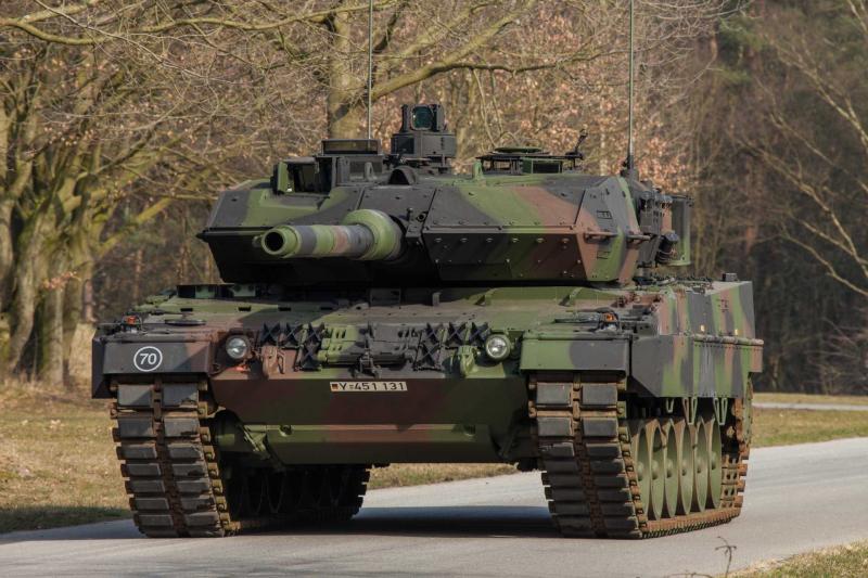 Ukraine lacks personnel to be trained in using Leopard 2 tanks — Welt TV