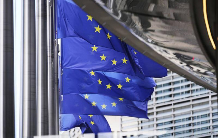 Press review: EU mulls Russia-linked tanker seizures as US deal opens Venezuela oil access