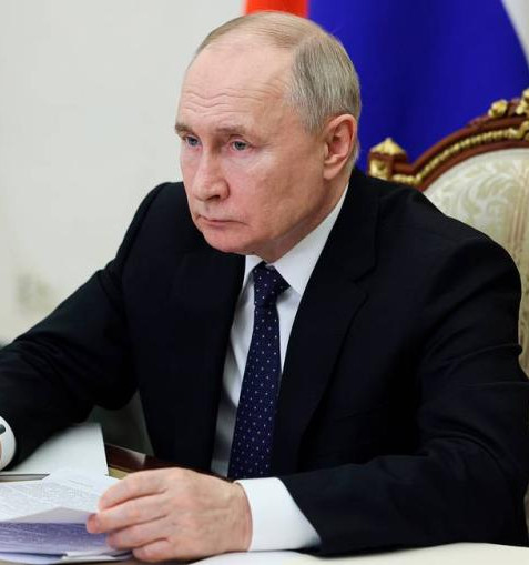 Putin orders to change structure of economic growth in Russia