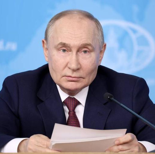 Press review: Putin comes out with peace plan and tough road ahead post-Ukraine summit