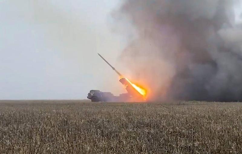 Russia hammers Ukrainian military airfield infrastructure over past day — top brass