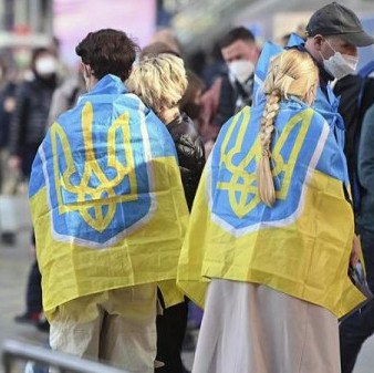 Superfluous people: West’s bans and restrictions on Ukrainian refugees